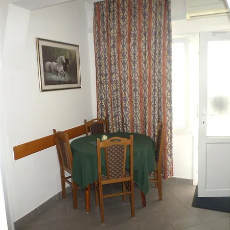 Guest house Dada 3*