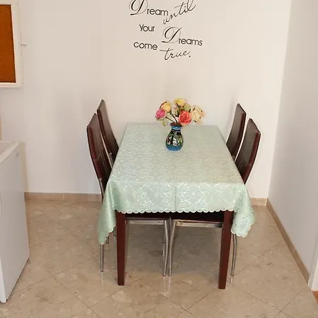 بيت ضيافة Dada دوبروفينك