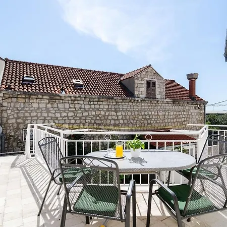 Dada 3* ドゥブロブニク